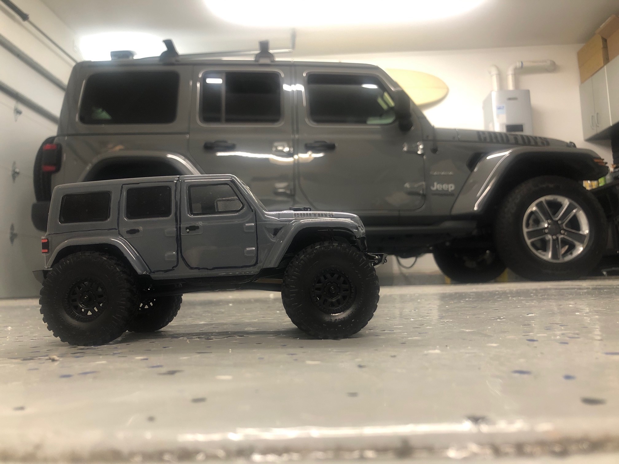 CruToys JLU and 18 scale